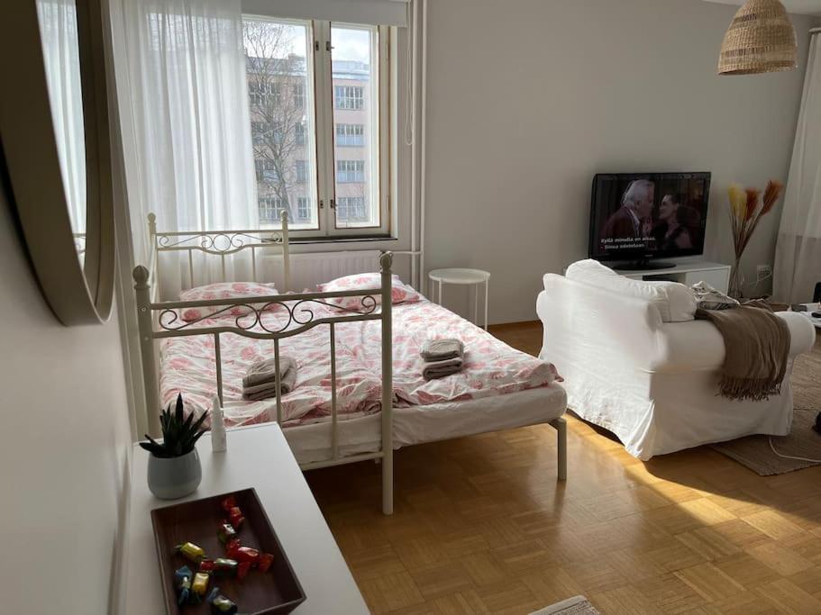 Keskusta Kaksio Tuomiokirkon Ja Yliopiston Laehellae Apartment Turku Exterior photo